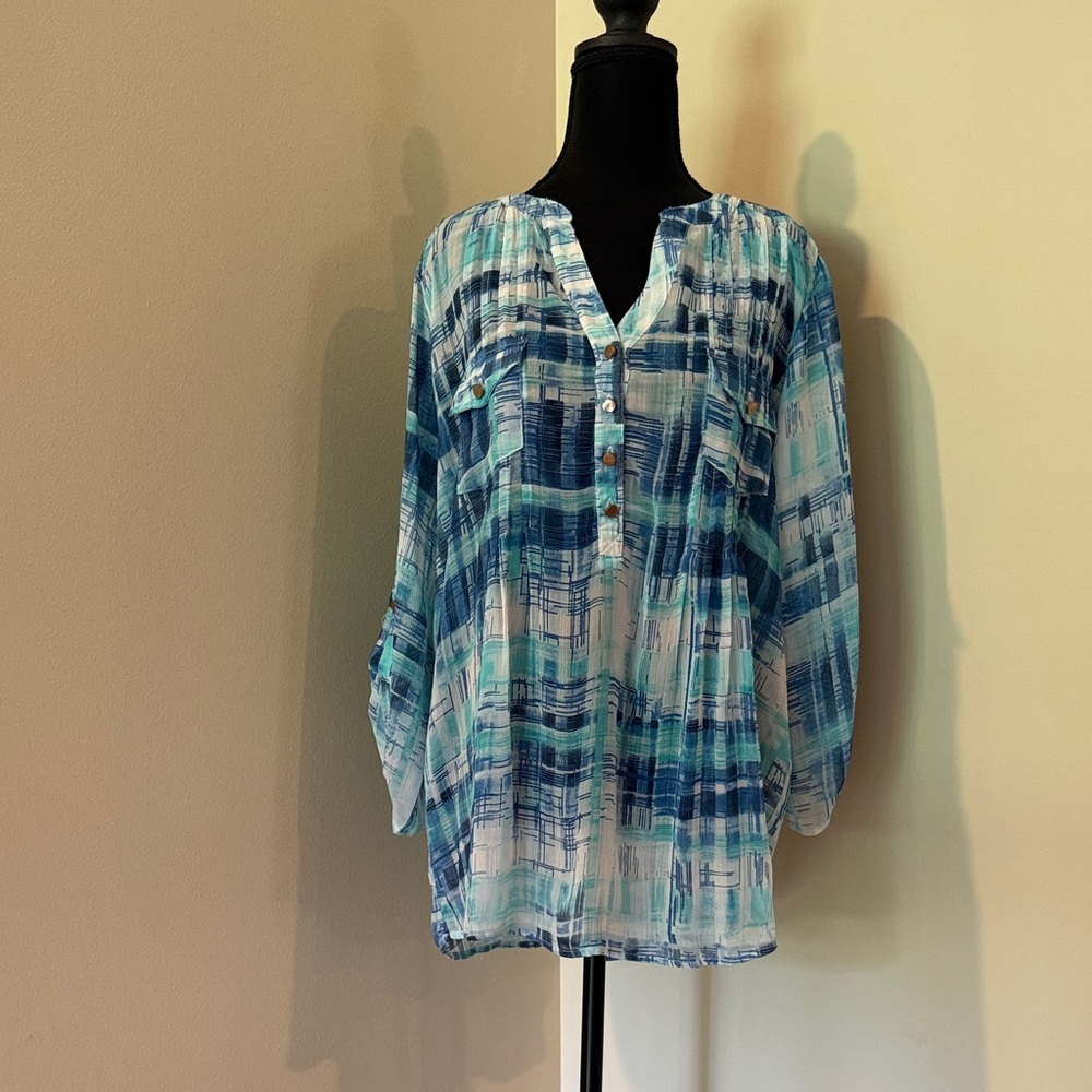Avenue Blue & White Abstract Plaid Roll-Tab Tunic